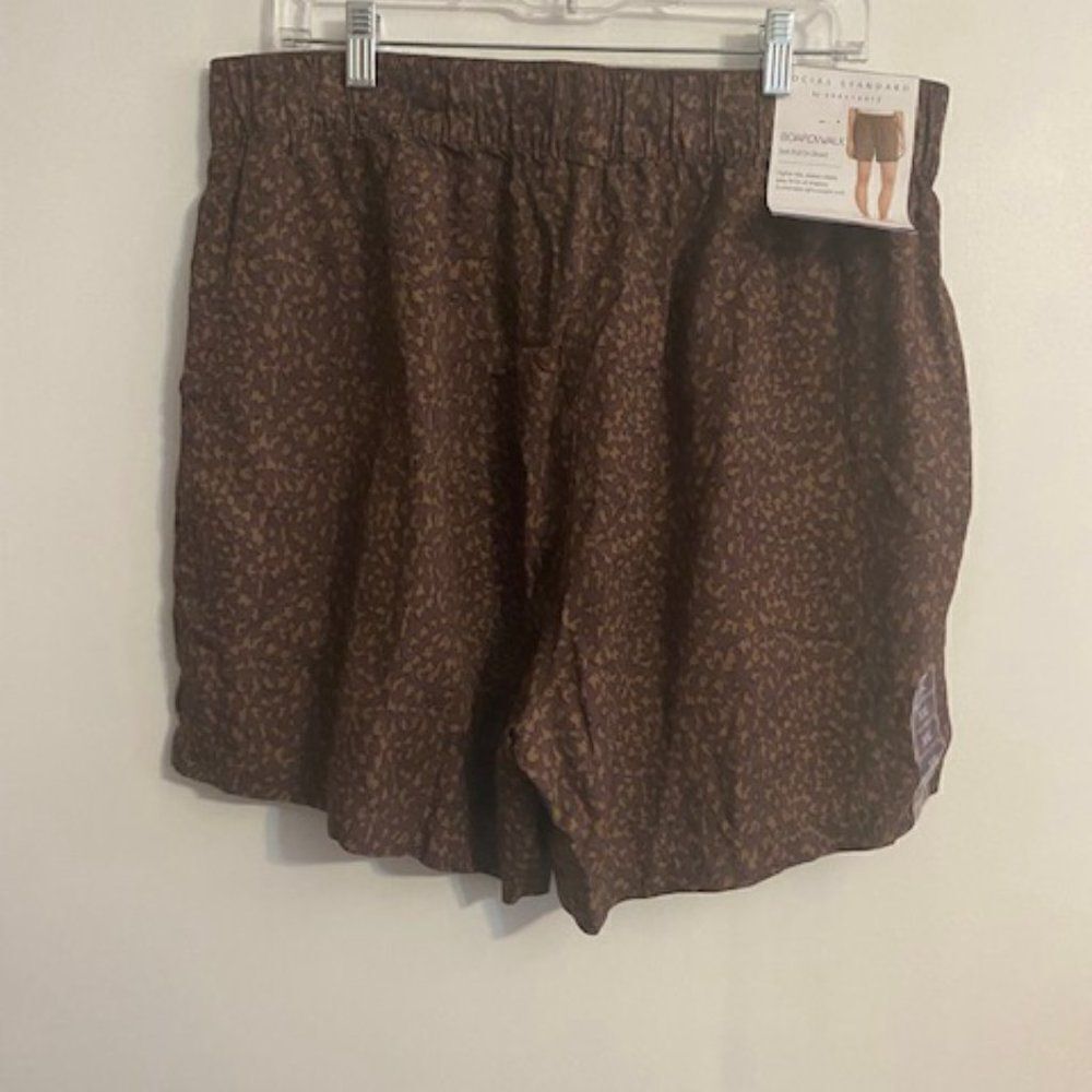 Social Standard by Sanctuary Boardwalk Racing Leopard Taupe, size XXL - Picture 2 of 3